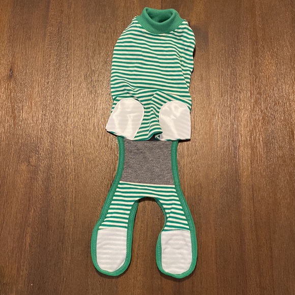 Green and White Post Surgery Recovery Shirt for Dogs Size Small (3-7lb) - Picture 5 of 5
